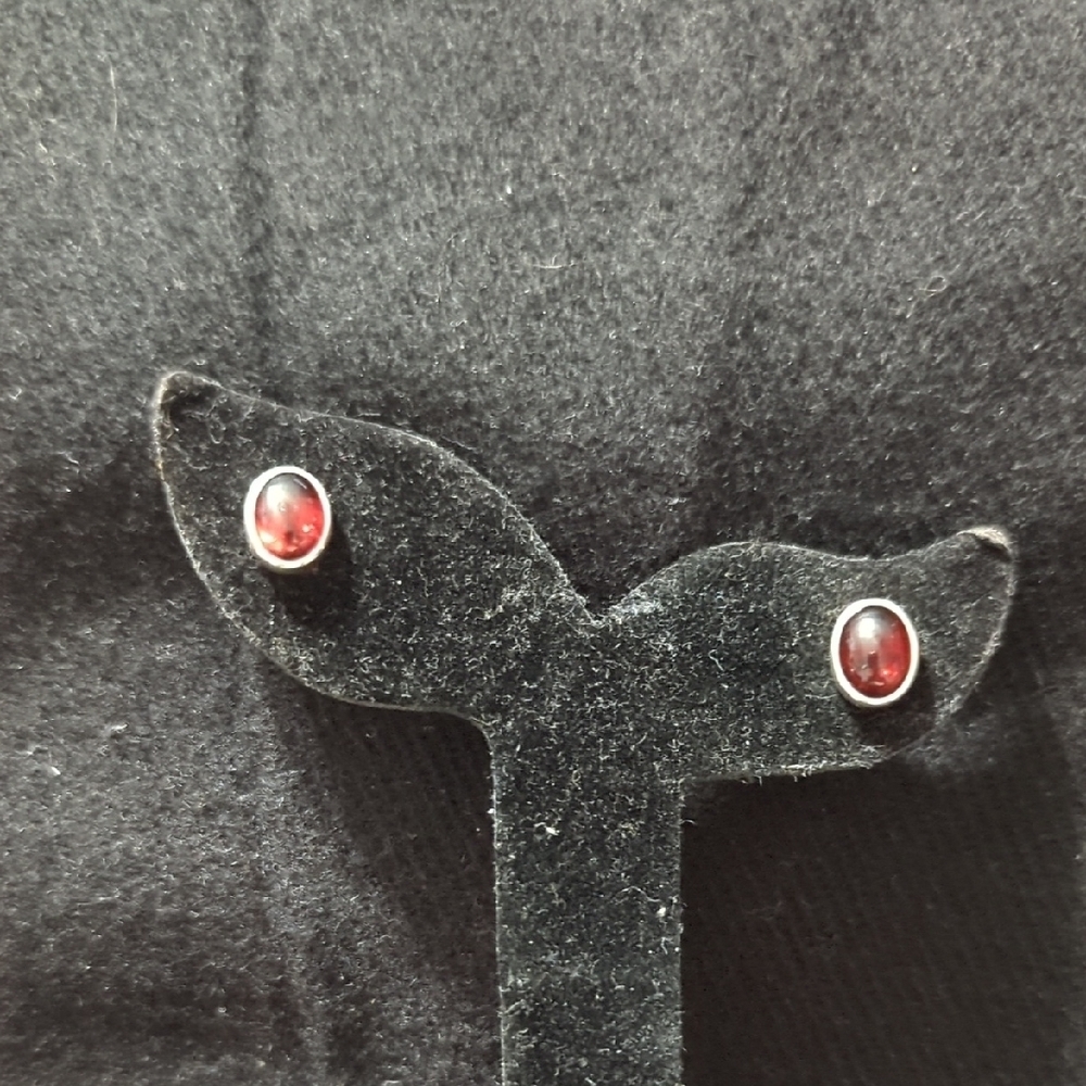 Sterling Silver Red Garnet Gemstone Oval Dainty Delicate Stud Statement Earrings